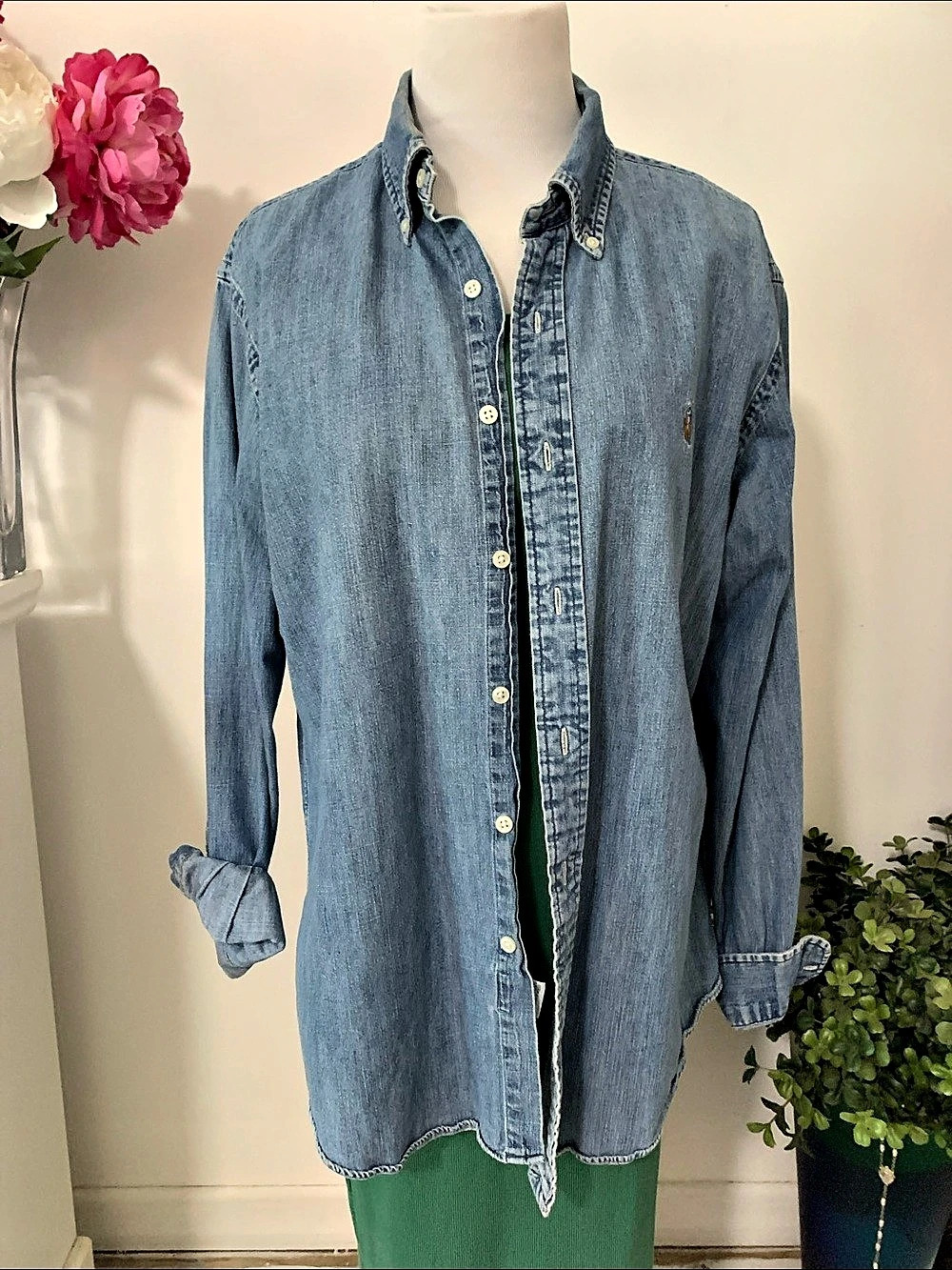 Ralph Lauren vintage Custom Fit Denim Button Down Shirt Blue Large